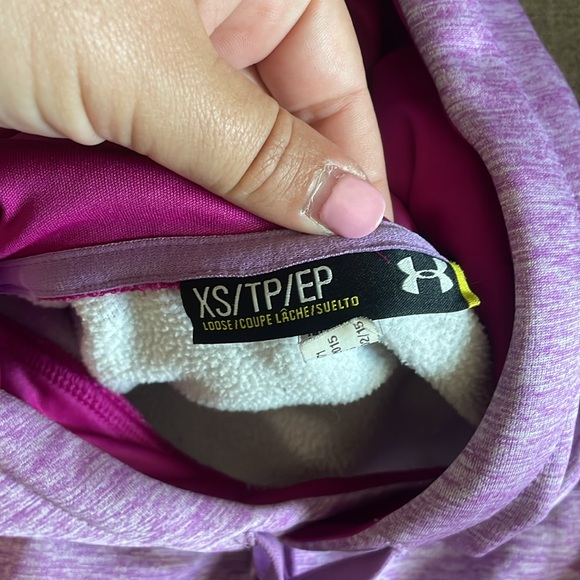 Under armour hoodie - Picture 3 of 3